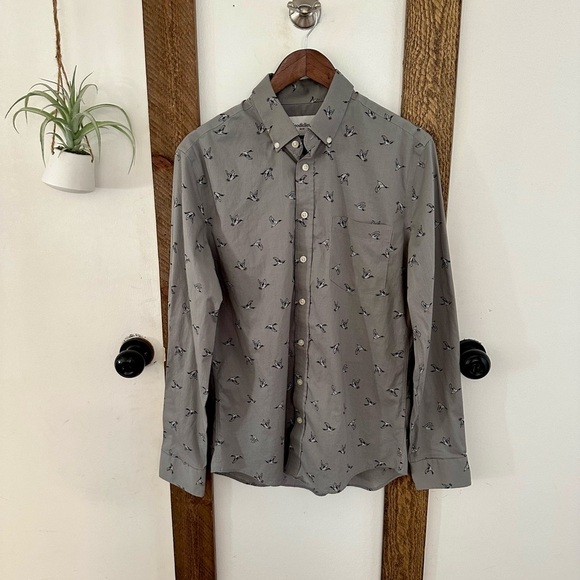 Men’s Mallard Duck Print Button Down Shirt Size Medium EUC - Picture 3 of 12